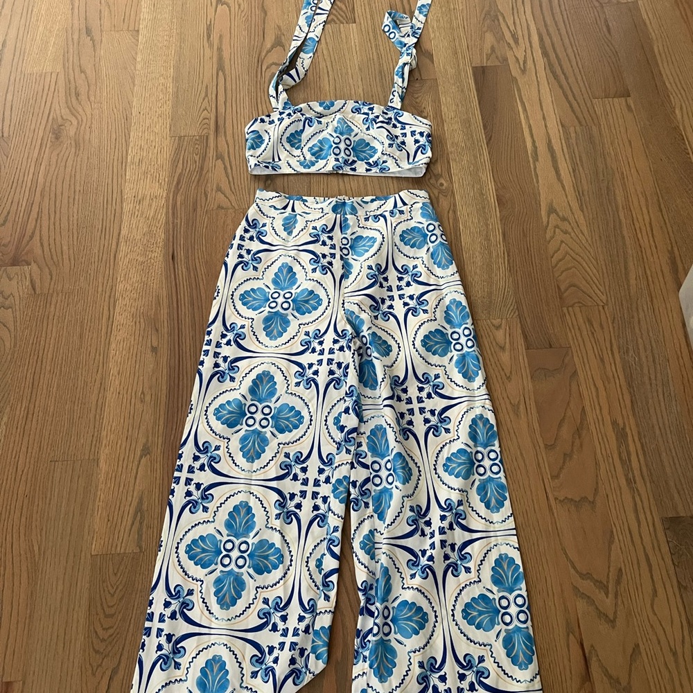 2 piece set